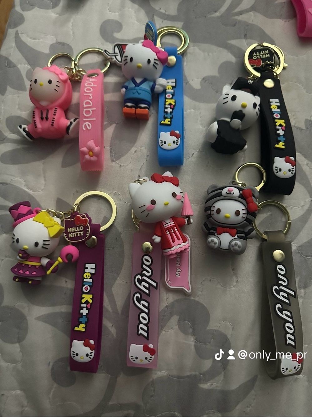 Kitty Keychains with Many Colorful Straps B21
